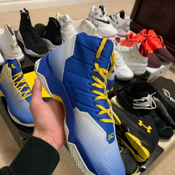 Sneakers and Clothing - Picture 13 of 13